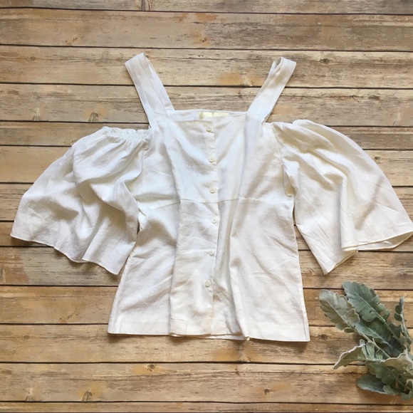 JOA Los Angeles cold shoulder top - Picture 2 of 8